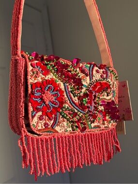 New Hand-Beaded Floral Fringe Shoulder Bag - Coral Pink
